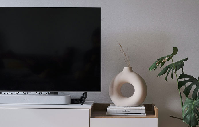 CineView 75″ Ultra-Thin LED TV